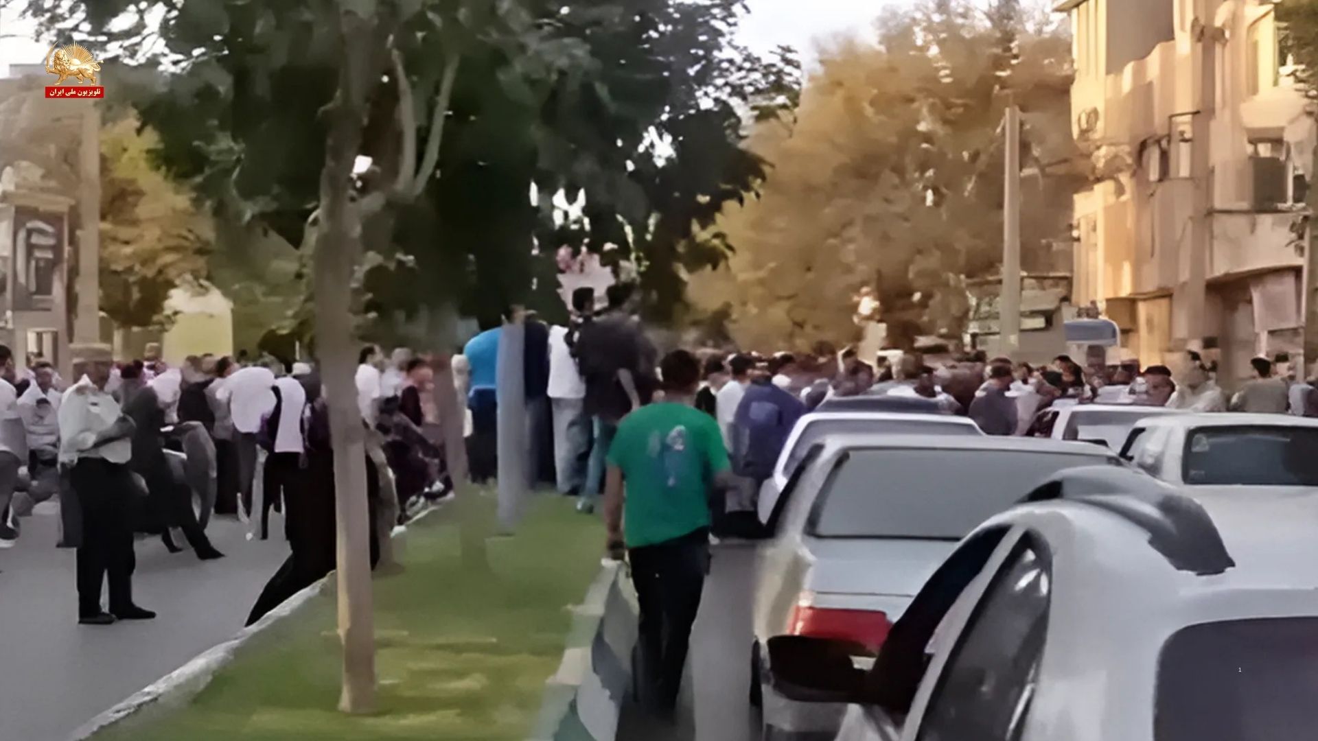 شعارهای شبانه «مرگ بر خامنهای» و «درود بر رجوی» در شهرهای ایران؛ همزمان با اعتراضات رانندگان و مردم به قطع برق در بروجرد